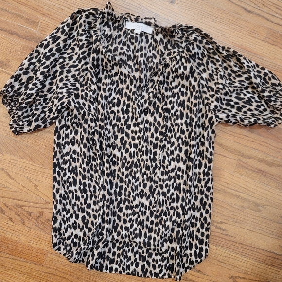 Ann Taylor Loft Animal Print Silky flowy blouse leopard Cheetah Puma brown black - Picture 1 of 3